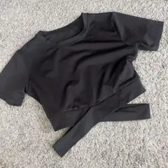 ブラック クロップド トレーニングウェア　ヨガウェア　ピラティス　美品