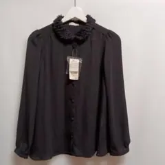 earth music&ecology 黒 長袖シャツ フリル襟