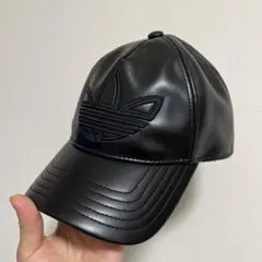 adidas ブラックキャップ 合成皮革