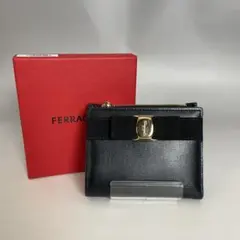 フェラガモ 極美品 黒 レザー ヴァラ 二つ折り財布 リボンのサムネイル