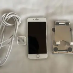 【即日配送】 iPhone8 本体 64GB 充電器 スマホスタンドセット