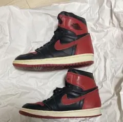 Nike Air Jordan 1 High "Bred" (1994)のサムネイル