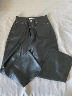 UNITED ARROWSフェイクレザーワイドパンツ 裏起毛