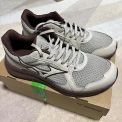 ミズノ スニーカー