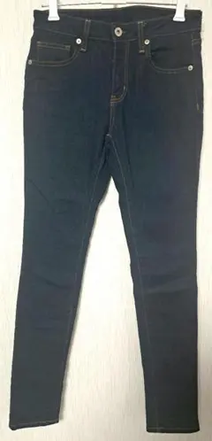 ☆GU ダークブルー スキニーデニム 64 オールシーズン定番アイテム☆