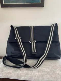 アニエスベー　ショルダーバッグ　ナイロン　黒　ステキなデザイン