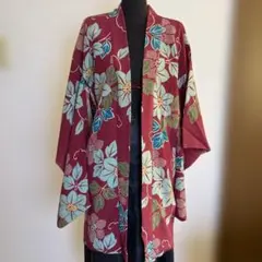 アンティーク　古布　花柄の長い羽織 赤色