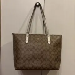 COACHシグネチャー柄トートバッグ