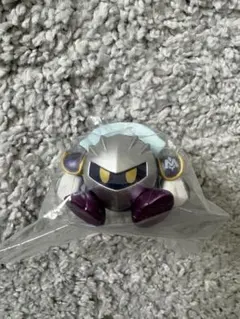 座る星のカービィ メタナイト フィギュア