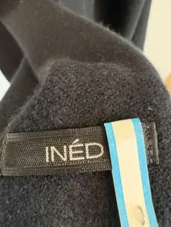INED イネド ブラック マフラー