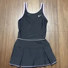 Nike 水着セット 黒と紫 タンクトップ