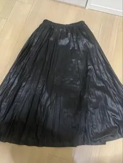 ブラックスカートのサムネイル