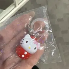 サンリオキャラクターズ　いちごめじるしアクセサリー　ハローキティ