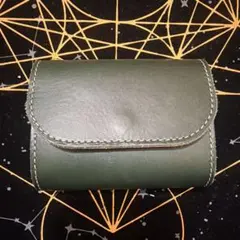 moku moku ICHI 二つ折り財布 一枚革 レザー グリーン ミニ財布 - メルカリ