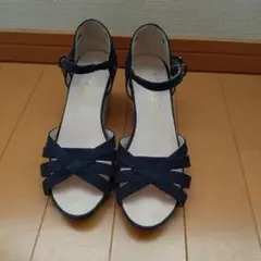 本日限定です！ ☆最終お値下げ☆アシックス ウエッジソールサンダルのサムネイル