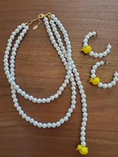 パールネックレス&ピアス　アヒル取り外し可能！
