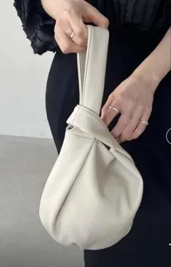 capricieux le'mage ラウンドバッグ