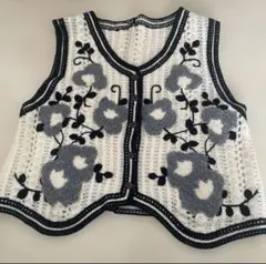 EMERY ROSE 花柄刺繍 ニットベスト S