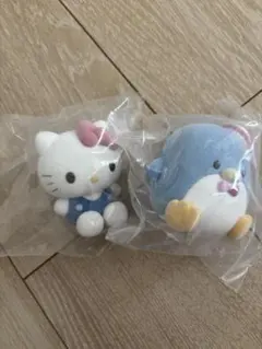 サンリオキャラクターズぬいっぽコット　ハローキティ　タキシードサム