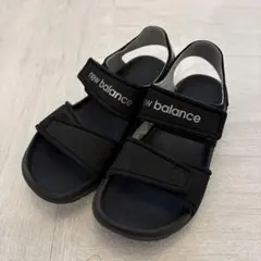 new balance 黒 サンダル・19センチ