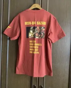 美品　ユニクロ　ガンダム　40周年　コラボ　半袖Tシャツ　サザビー　シャア