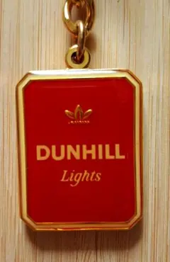 【再値下げ】 DUNHILL Lightsヴィンテージキーホルダーのサムネイル