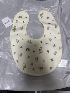 新品未使用⭐︎動物柄 スタイ よだれかけ クリーム色