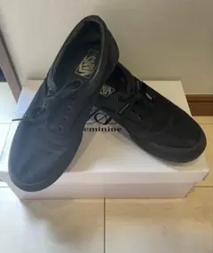 ローカットスニーカー スニーカー