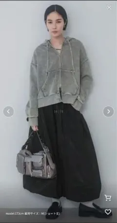 ジップ パーカー