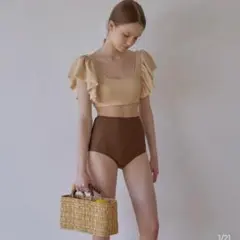 【値下げ中】フリルスリーブ ビキニ／水着（セパレート）上下セット