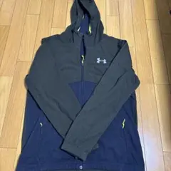 アンダーアーマーパーカー