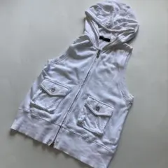 VICKY ホワイト フード付きベストのサムネイル