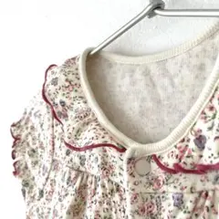 小花柄ピンク系ロンパース 80サイズ　フーセンウサギ