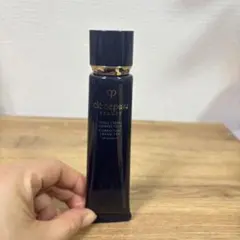 クレドポー ヴォワールコレクチュール