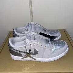Nike Air Jordan 1 Retro Low OG ブリーフケース付き