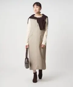 グリーンレーベルリラクシング　ジャンパースカート　オフホワイト