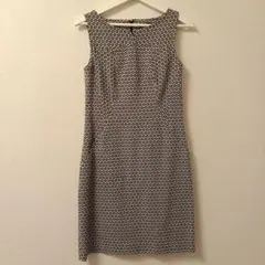 お花柄ノースリーブワンピース
