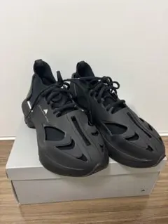 adidas Stella McCartney ブラック スニーカー