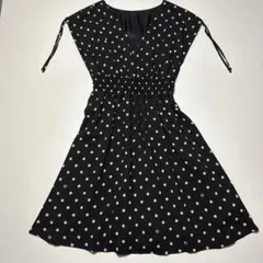 【新品未使用】PINCEAU フレアワンピースのサムネイル