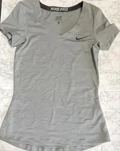 Nike Pro グレー Tシャツ Sサイズ