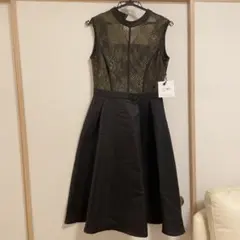 ブラックレースドレス