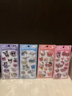 スパンコールパーティーシール　ハローキティ　クロミ　シナモロール　サンリオ４枚