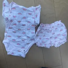 スイカ柄ロンパースとショートパンツセット