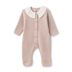 petit main ベージュ フリル衿つきニットカバーオール