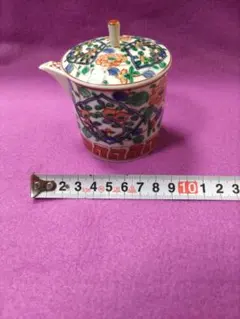 花柄の陶磁器醤油さし