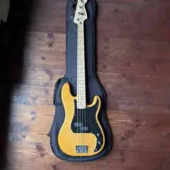 Squier Precision Bass 本体のサムネイル