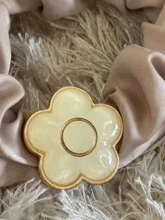 ⭐︎MARY QUANT⭐︎ マーブルキャンディデイジー シュシュのサムネイル