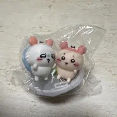 ちいかわ　モモンガ　カニ　ガチャ　フィギュア