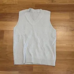 ニットベスト