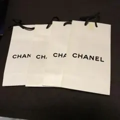 シャネルのショップ袋